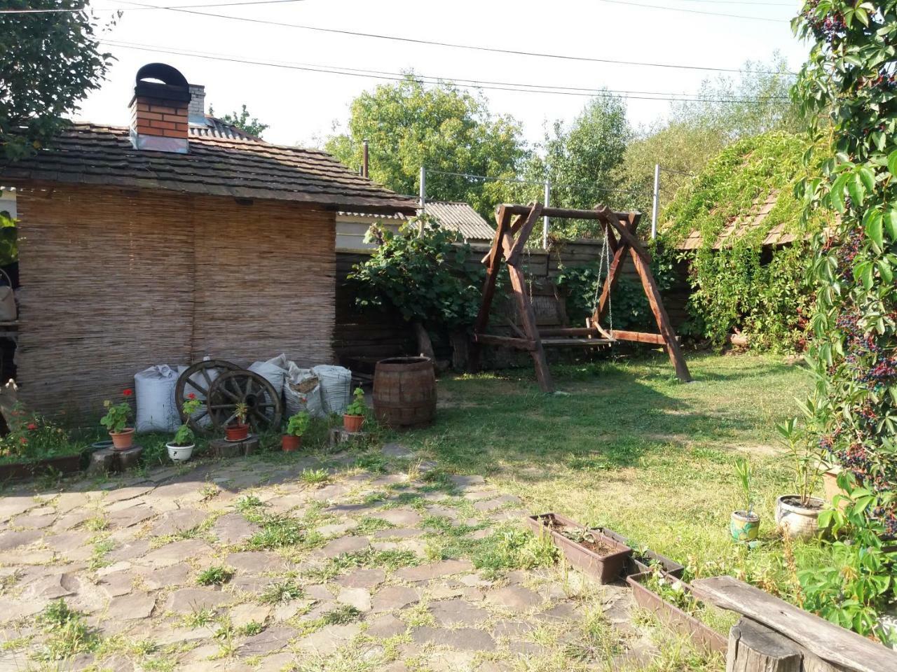 Садиба У Васі Svalyava Εξωτερικό φωτογραφία