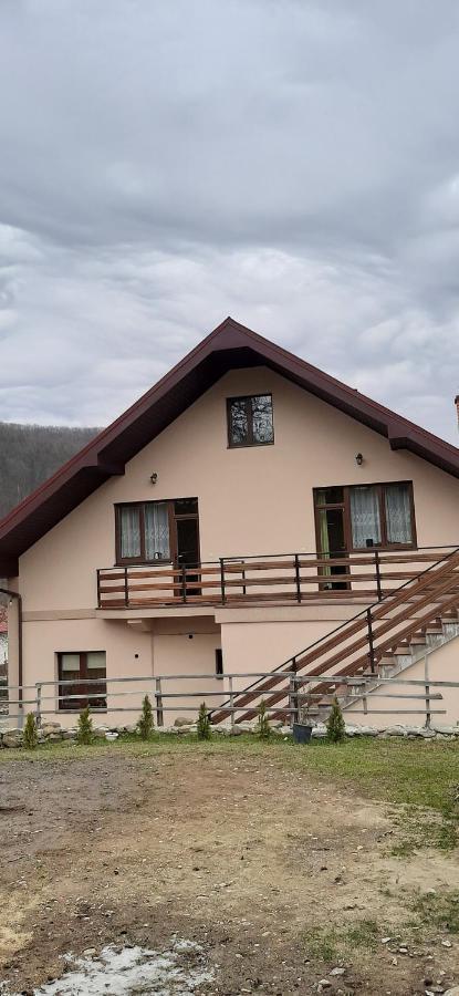 Садиба У Васі Svalyava Εξωτερικό φωτογραφία